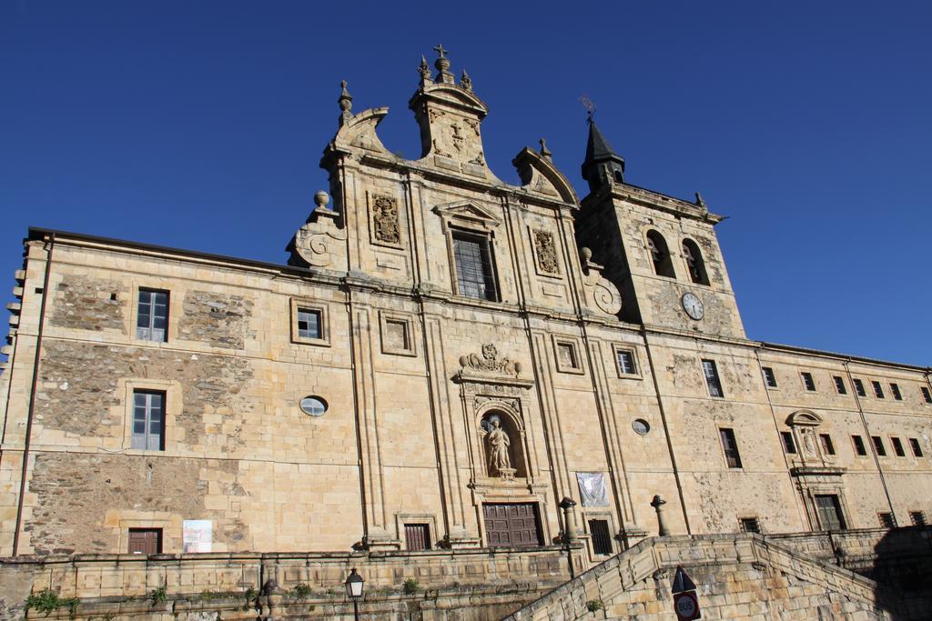 Venecia Bed&Breakfast Villafranca Del Bierzo Buitenkant foto