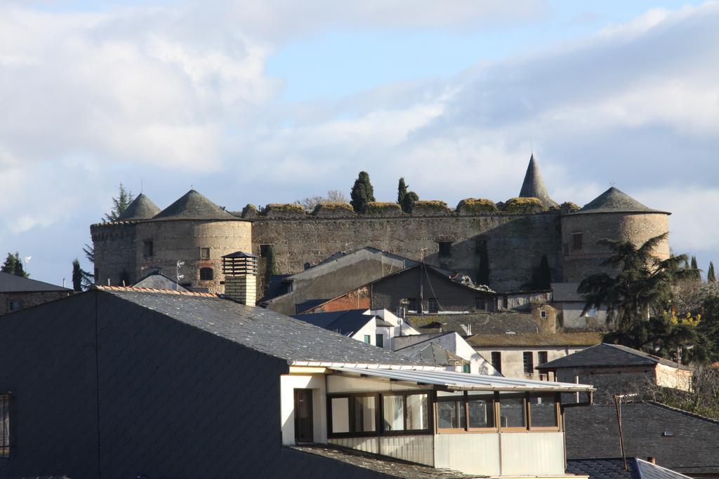 Venecia Bed&Breakfast Villafranca Del Bierzo Buitenkant foto